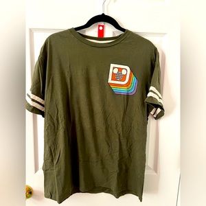Walt Disney World T-shirt/ Spirit Jersey style